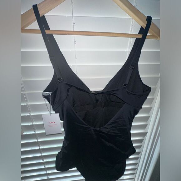 Andie | NWT Tahiti One Piece Size Small - Picture 6 of 7